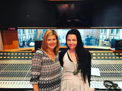 Click to view full size image
==============
Keywords: amy lee,amy photos,amy pic,evanescence,evanescence pics,synthesis Keywords: amy lee,amy photos,amy pic,evanescence,evanescence pics,synthesis