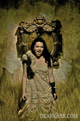 Keywords: amy lee,amy photos,evanescence,gallery,music video,My Heart is Broken