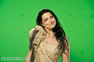 Keywords: amy lee,amy photos,evanescence,gallery,music video,My Heart is Broken
