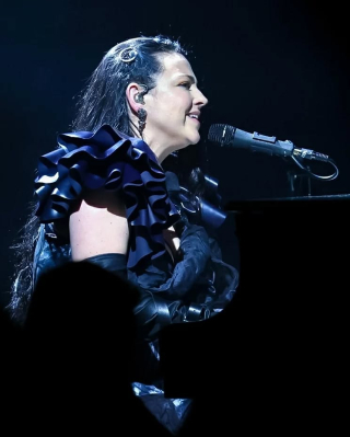 Click to view full size image
==============
Keywords: AMC,amy lee,amy photos,amy pic,evanescence Keywords: AMC,amy lee,amy photos,amy pic,evanescence