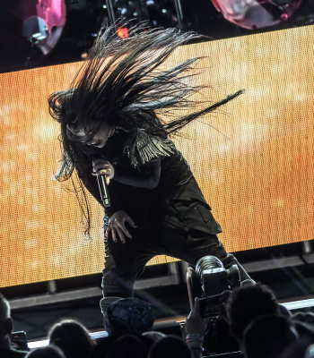 Click to view full size image
==============
Keywords: amy lee,amy photos,amy pic,concert,evanescence,evanescence pics,halsey,Hollywood Bowl Keywords: amy lee,amy photos,amy pic,concert,evanescence,evanescence pics,halsey,Hollywood Bowl