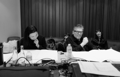 Click to view full size image
==============
Dave Eggar has confirmed he recorded string sections for the upcoming Evanescence album
Keywords: evanescence,Ev5,Dave Egga,Susie Benc Dave Eggar has confirmed he recorded string sections for the upcoming Evanescence album
Keywords: evanescence,Ev5,Dave Egga,Susie Benc